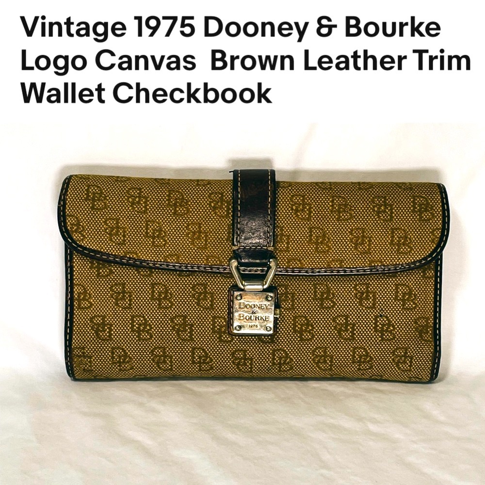 Pre-owned Vintage Dooney & Bourke Wallet.